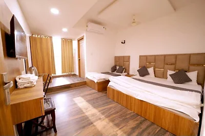 Hotel O Kargil-complex