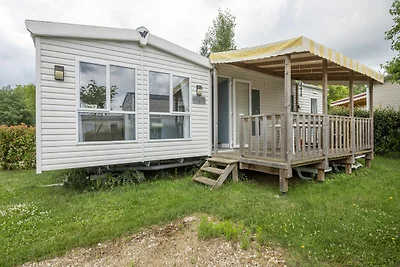 Casa mobile a Veuzain-sur-Loire con giardino