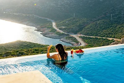 Villa in Kas mit Schwimmbecken