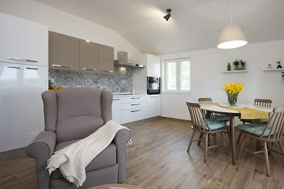 Apartments Tonia - Apartment Mala A1