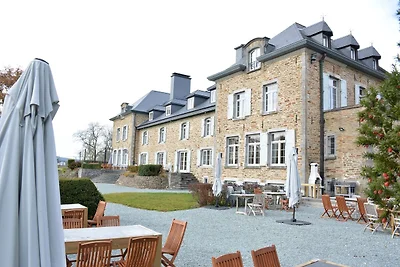 Wunderschönes Schloss in Freux mit Sauna