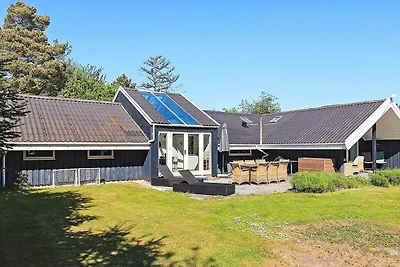 6 Personen Ferienhaus in Væggerløse-By Traum