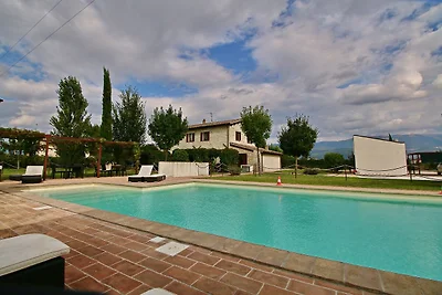 Modernes Ferienhaus in Foligno Loc.