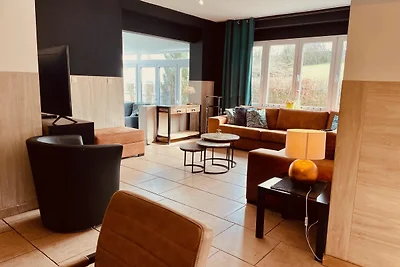 Ruim huis in Moulin du Ruy met sauna en overd...