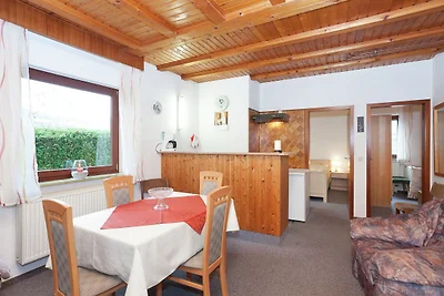 Apartment in Armsfeld mit Pool