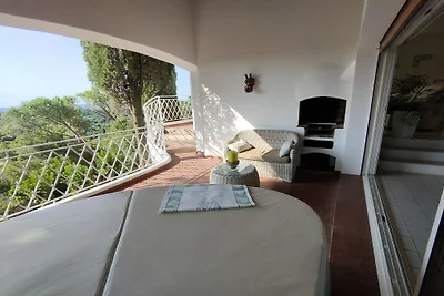 Villa con 4 camere da letto