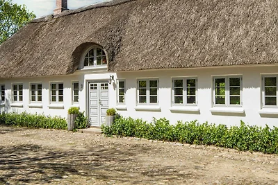 Idyllisches danisches Bauernhaus-Ruckzug-By...