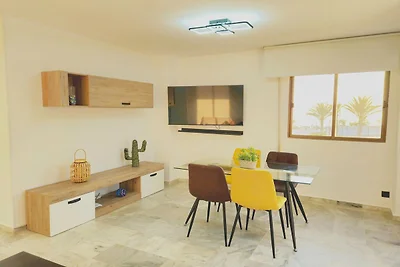 Spaziosa casa vacanze con piscina in comune