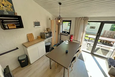 Bungalow bij meer van Vallée de Rabais