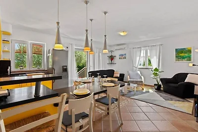 Appartement avec piscine à Vabriga