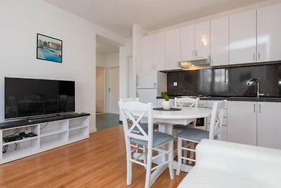 Villa Supetar Garden - Two Bedroom Apartment ...