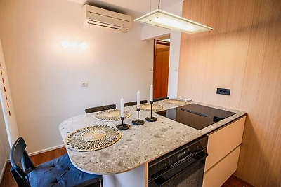 Elegant and Scenic Peaceful Apartments Portor...
