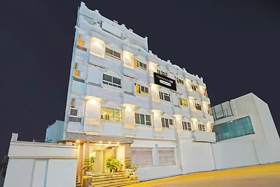 Residenza dicittà quercia Nirman Nagar...