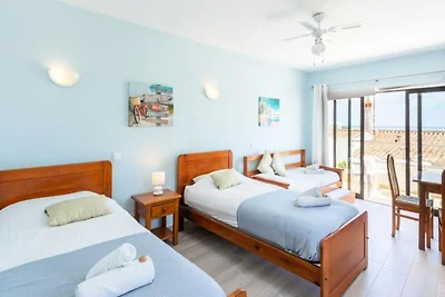 Apartment in Luz mit Balkon und Meerblick