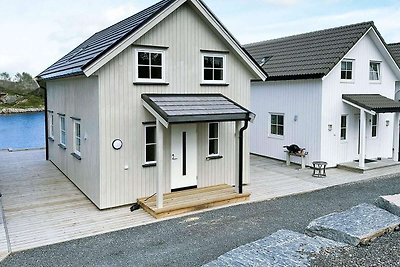6 person holiday home in Averøy