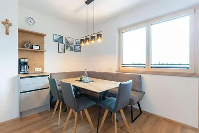 Schöne Ferienwohnung in Top-Lage im Zillertal