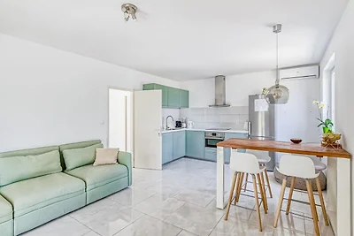 Villa a Sabbioncello vicino a Seabeach