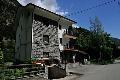 Großzügiges Chalet in Antey-Saint-André in...