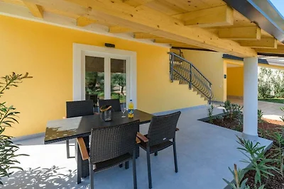 Premium Apartment Muha III
