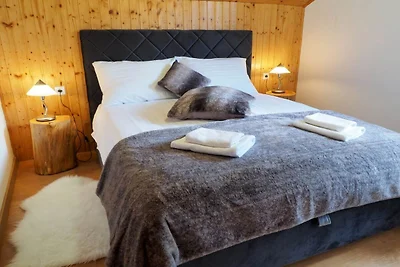 Apartments & Rooms Latin - Two Bedroom Apartm...