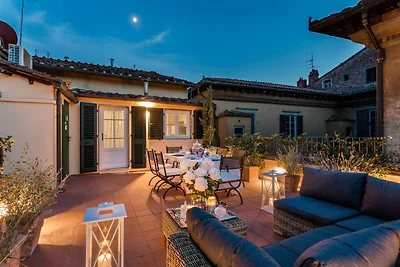 Penthouse in Italië met panoramaterras