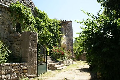 Gemütliches Ferienhaus in Beaulieu in...