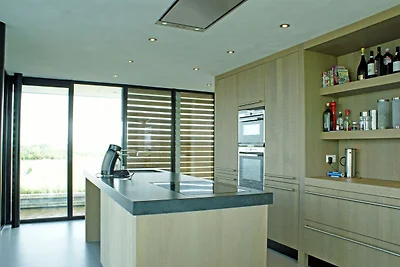 Woonboot in Goengahuizen met sauna