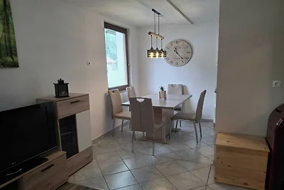 Luce Hilltop Cozy Apartment - Two Bedroom...