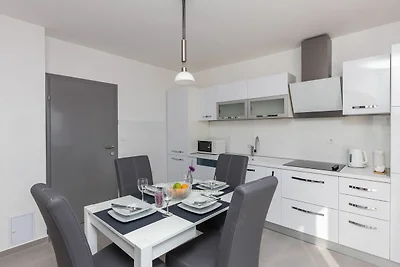 Apartments Villa Enzian - Comfort Two Bedroom...