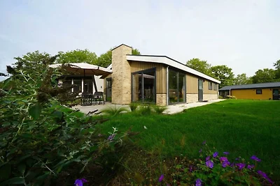 Ferienhaus in Kaatsheuvel mit Terrasse