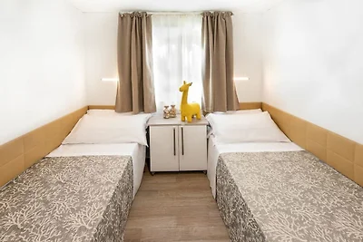 Maxi Caravan Gold Bellevue Beach