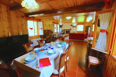 Hübsches Chalet in Città di Castello mit Pool