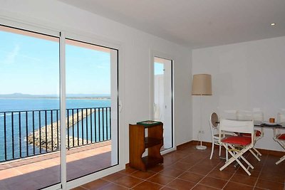 Appartement in Estartit met zee strand