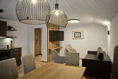 Moderne Suite mit Wintergarten