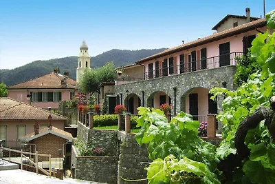 Appartamento a Castellaro con piscina...