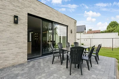 Modernes Ferienhaus in Ronse mit Garten