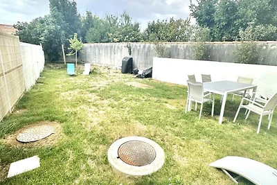 Le Rameau, in der Nähe des Bahnhofs, LR116