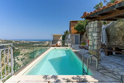 Villa mit 2 Schlafzimmern in Maroulas
