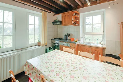 Gemütlicher Bauernhof in Brisy mit Sauna