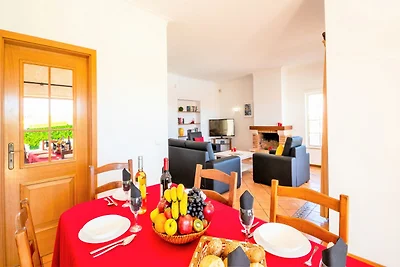 Villa mit 3 Zimmern und Garten