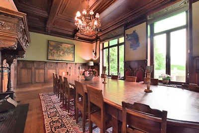 Groot landhuis in Stavelot midden in de...