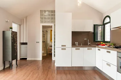 Zentraler Bungalow mit Gemeinschaftspool in...