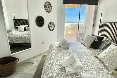 Wohnung in Calahonda mit Blick auf die Küste