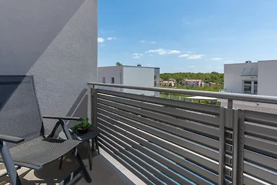 Villa in Novigrad met zwembad