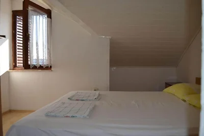 Two Bedroom Apartment with Terrace and Sea Vi...