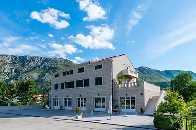 Apartments Azzurro- Three Bedroom Apartment w...