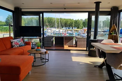 Schwimmender Komfort in Peenemünde