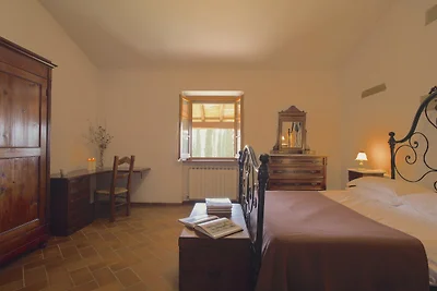 Delizioso agriturismo a Campriano con piscina