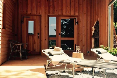 In mezzo alla foresta con sauna