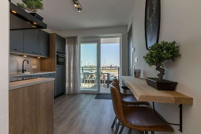 Helles, modernes Apartment mit großen Balkone...